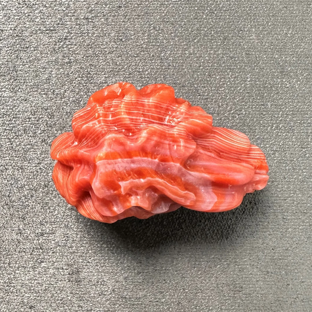 精美南红玛瑙雕刻大百财一个 HBC