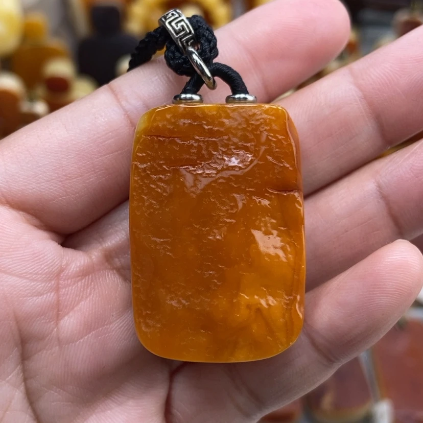 【闪购商品】琥珀颈饰未镶嵌