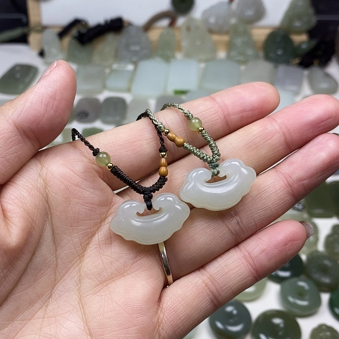 和田玉未镶嵌颈饰25mm平安锁多样性发1件