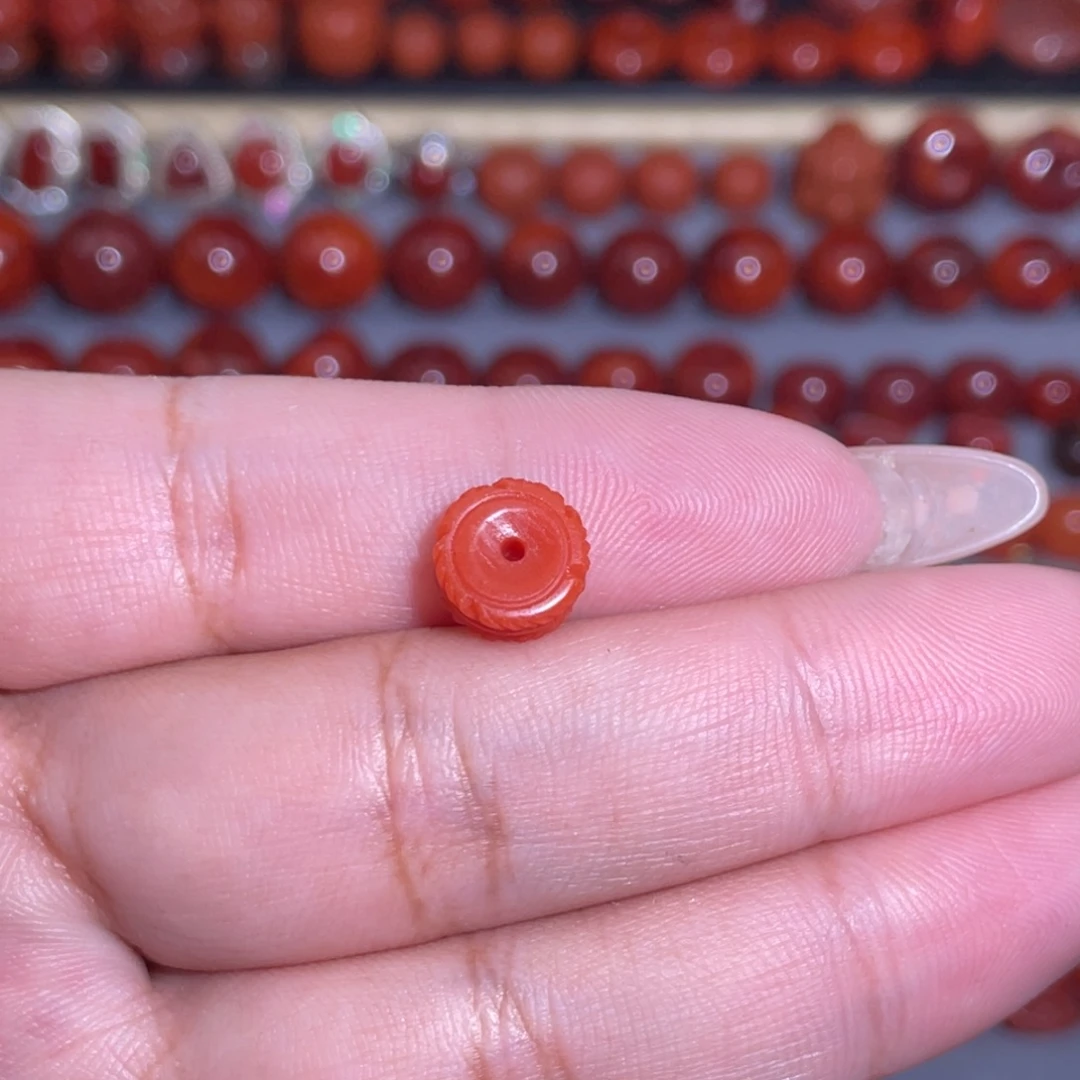 锋***6未镶嵌羽毛扣南红玛瑙