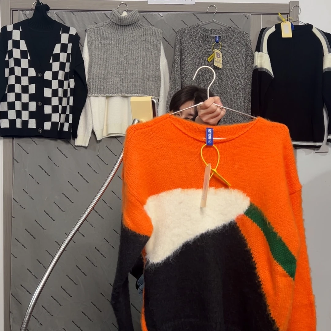 橘色拼色磨毛毛衣M