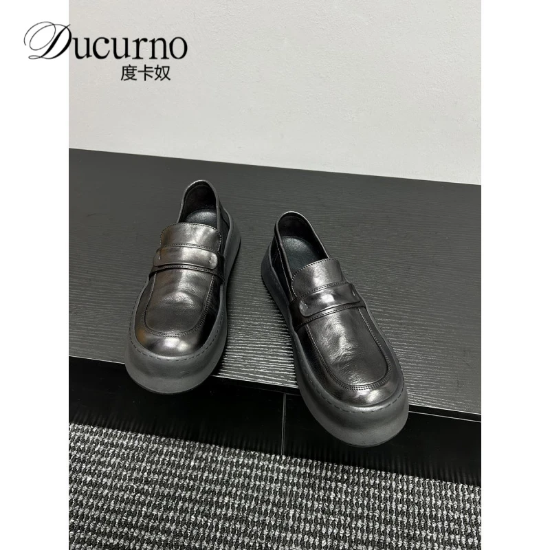 度卡奴乐福鞋男一脚蹬新款大头休闲皮鞋鞋子原创复古厚底懒人鞋