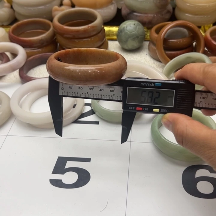 石英岩玉合金手镯