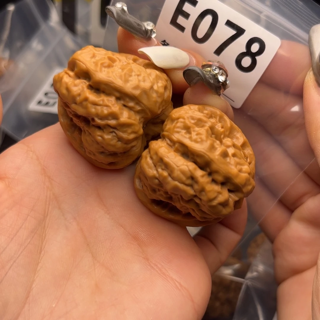 文玩核桃把件肚41边37