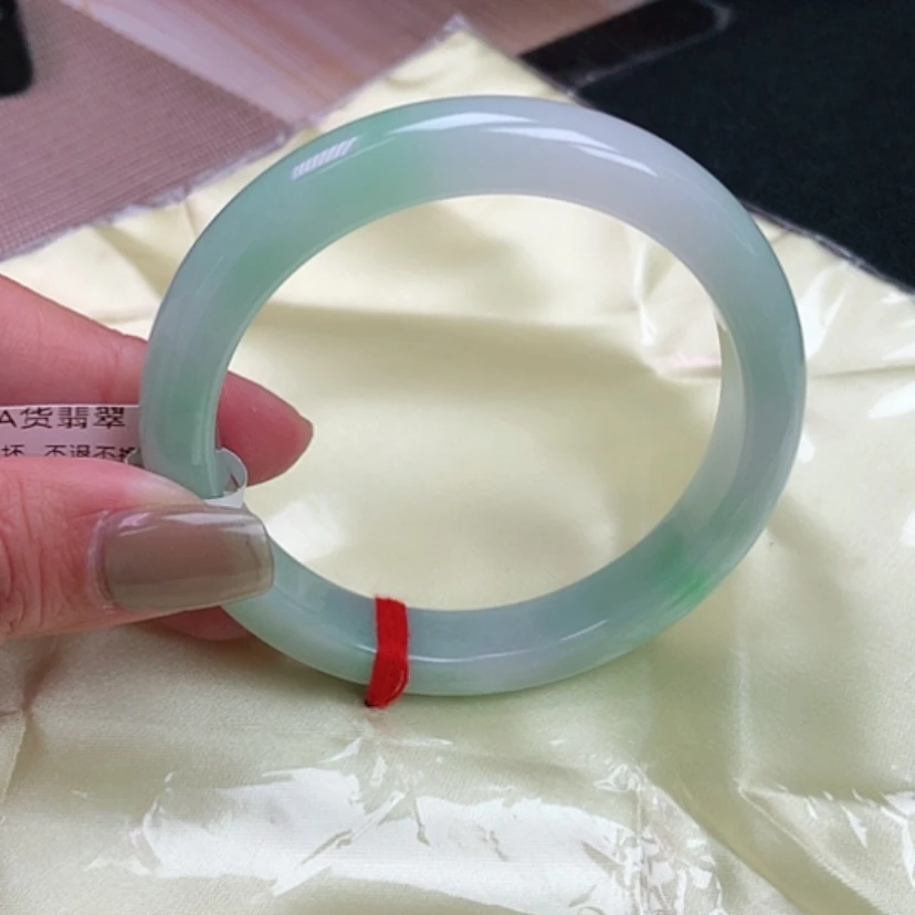 【闪购商品】翡翠手镯未镶嵌，