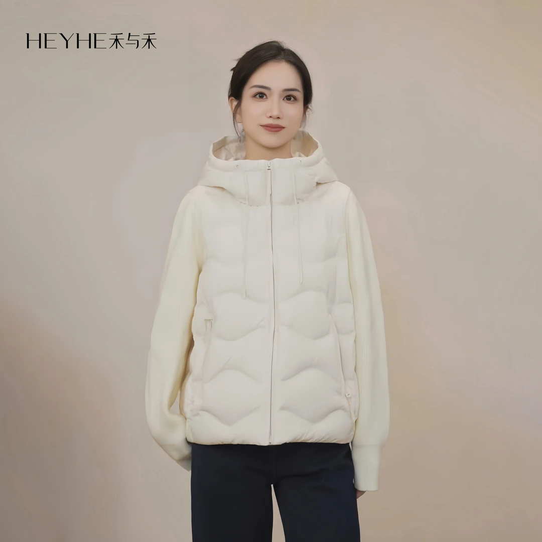 小禾【菠萝包】90白鸭绒波浪绗线充绒松弛慵懒连帽短款立领羽绒服