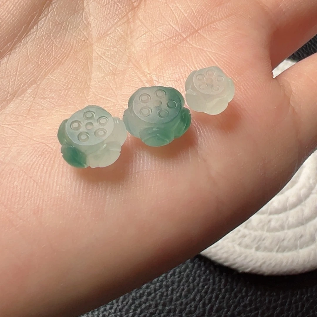 定制翡翠未镶嵌柠***?莲花珠3颗
