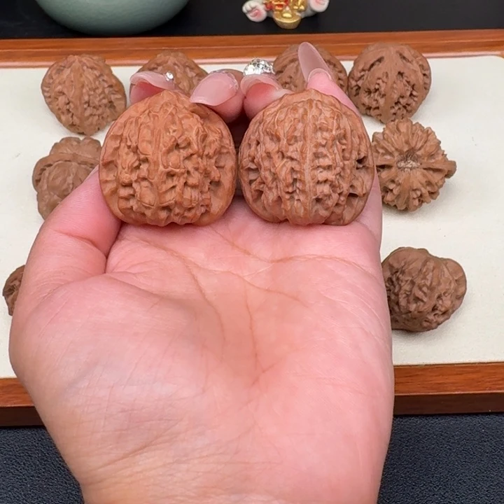 把件文玩核桃全品三角白36