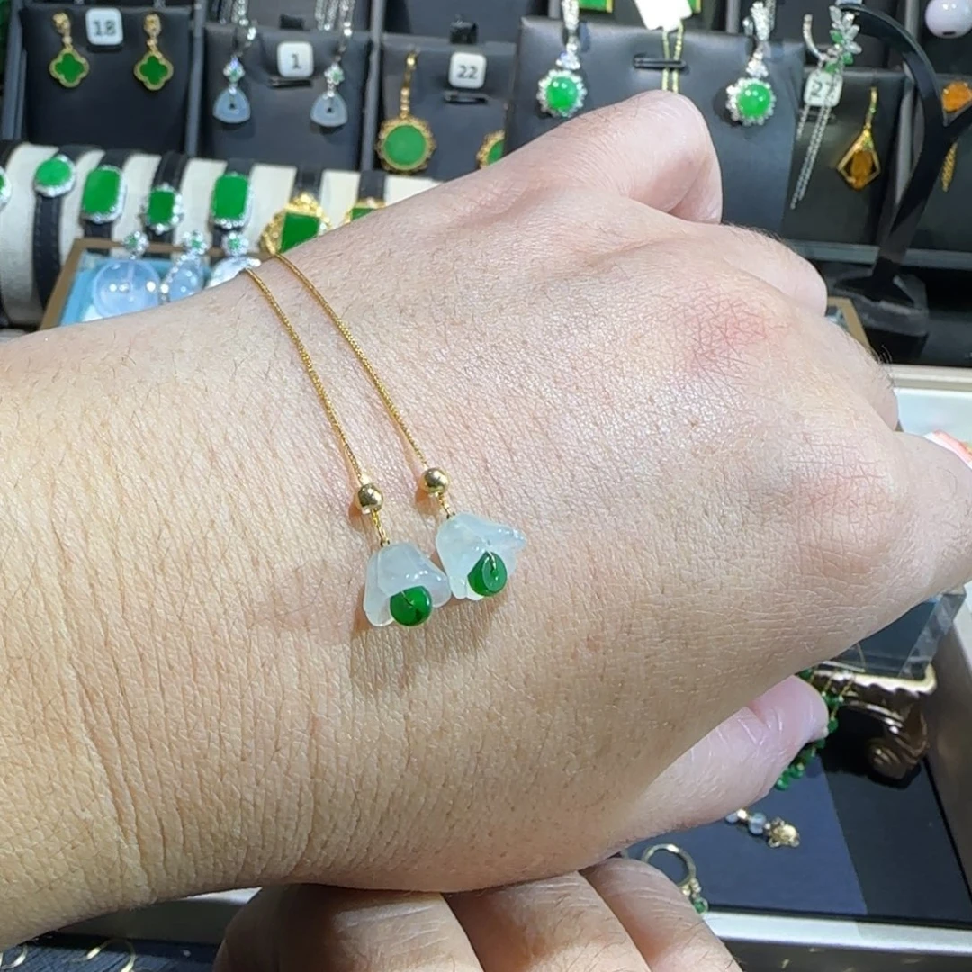 翡翠18K金镶嵌颈饰耳线