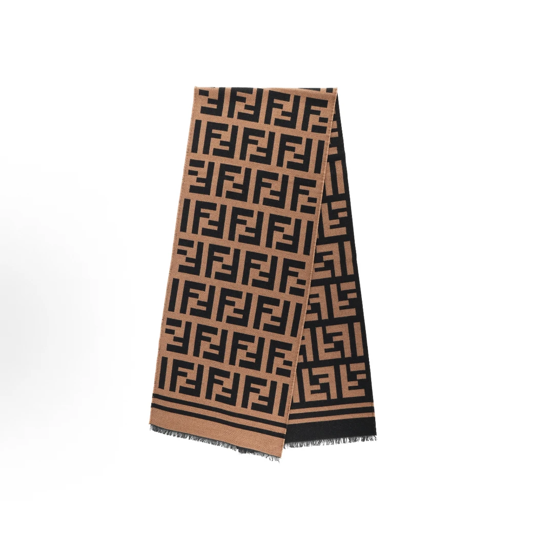 未使用 FENDI/芬迪 FF老花logo羊毛真丝围巾180*35cm
