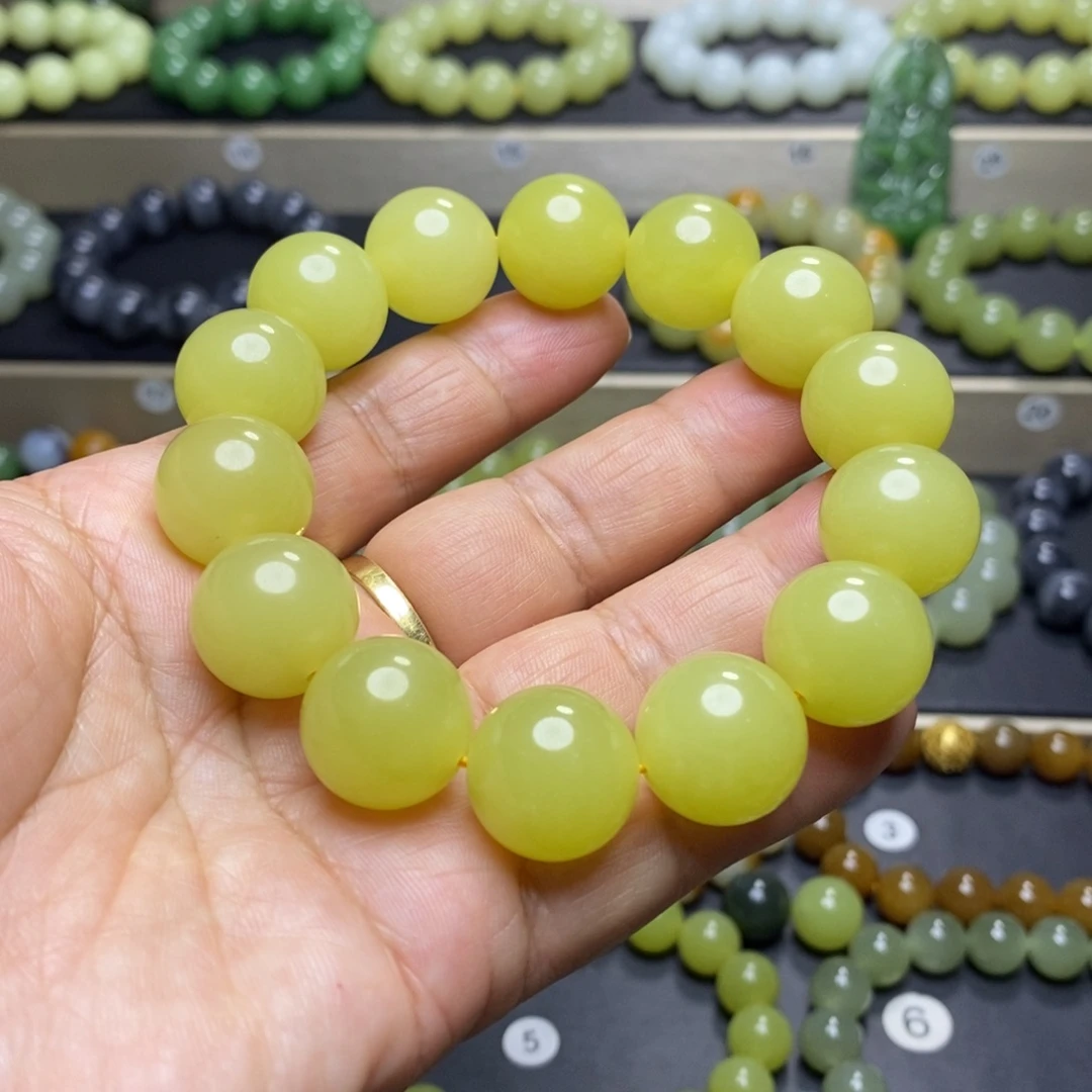 和田玉未镶嵌手串