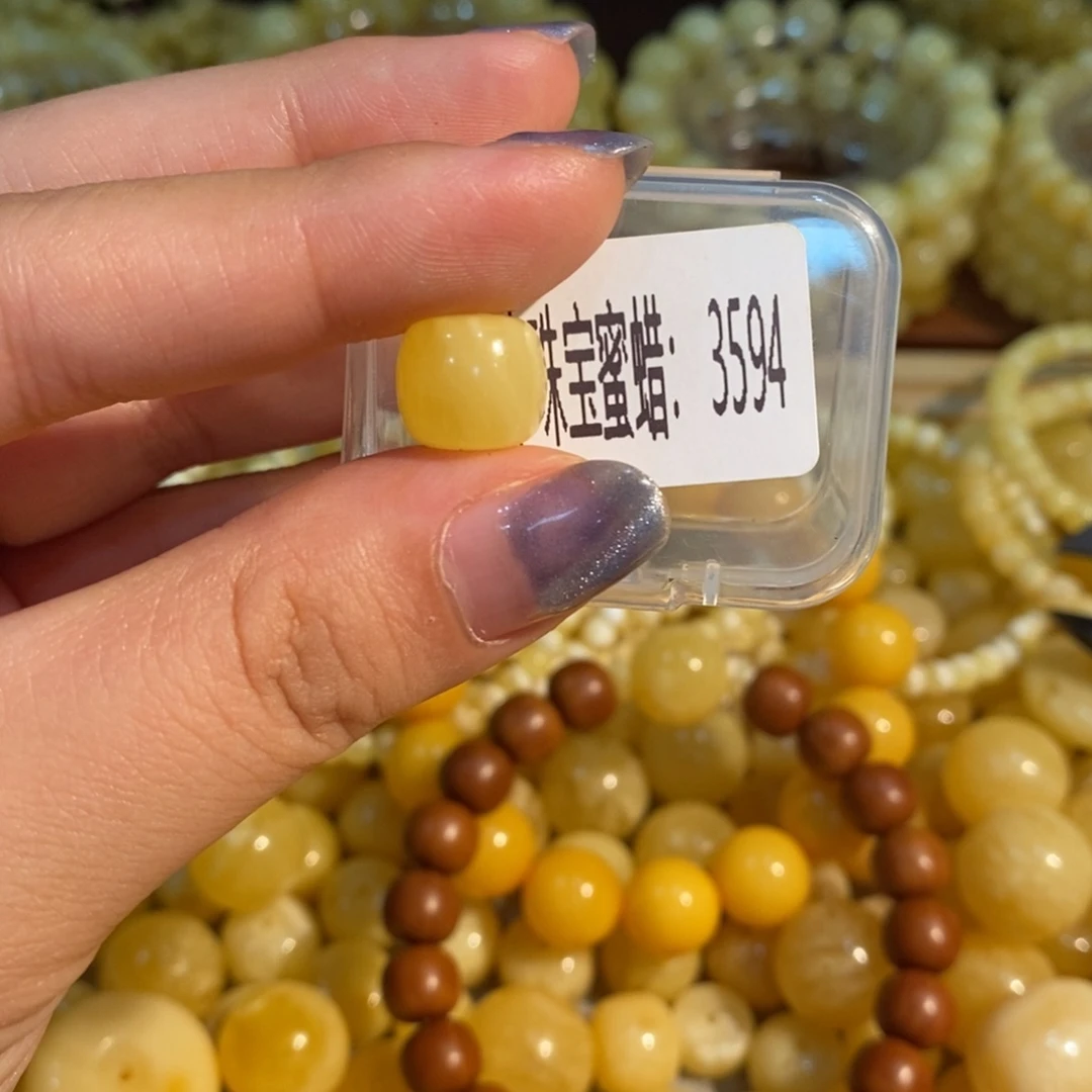 琥珀未镶嵌珠宝奇石3594