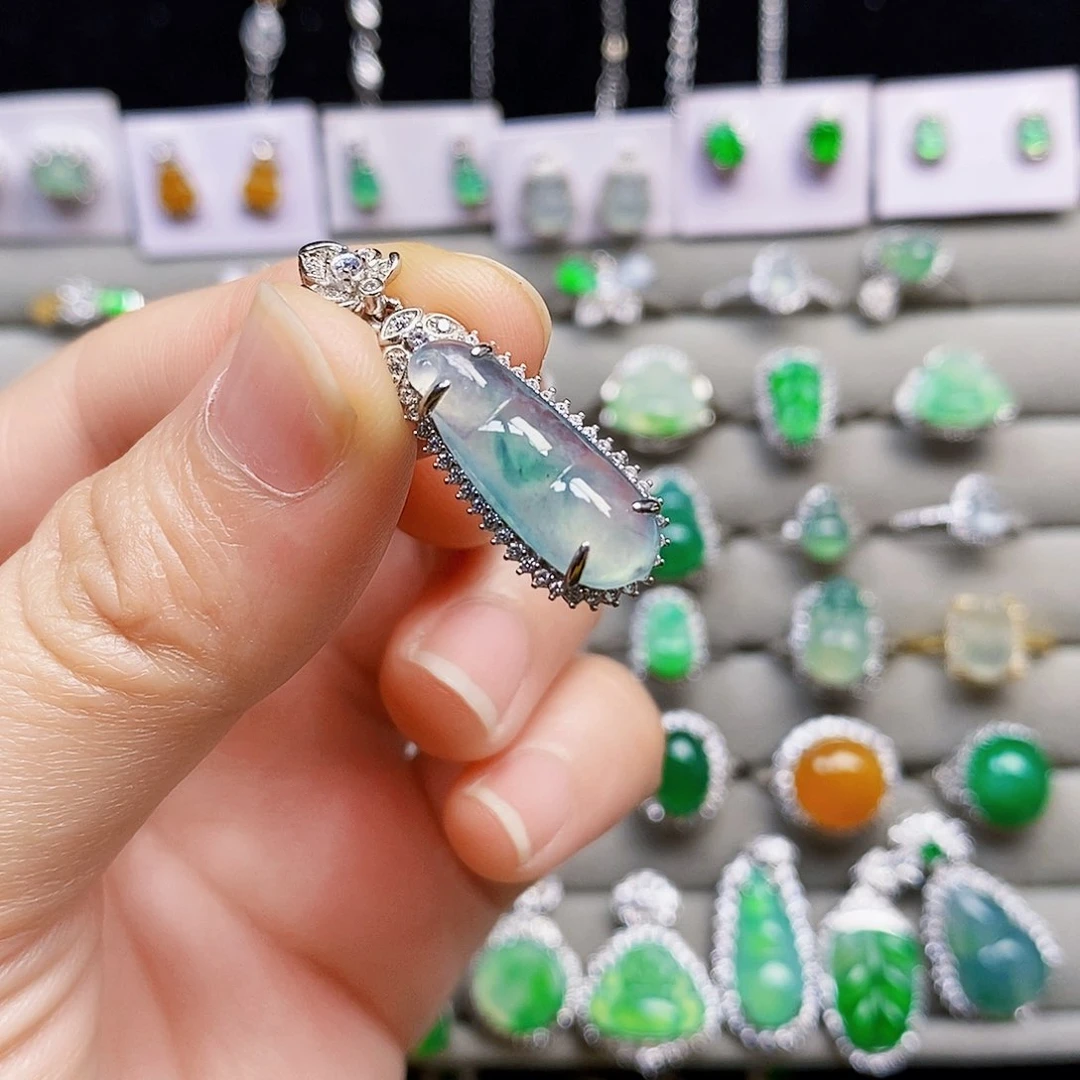 翡翠银S925镶嵌颈饰豆子