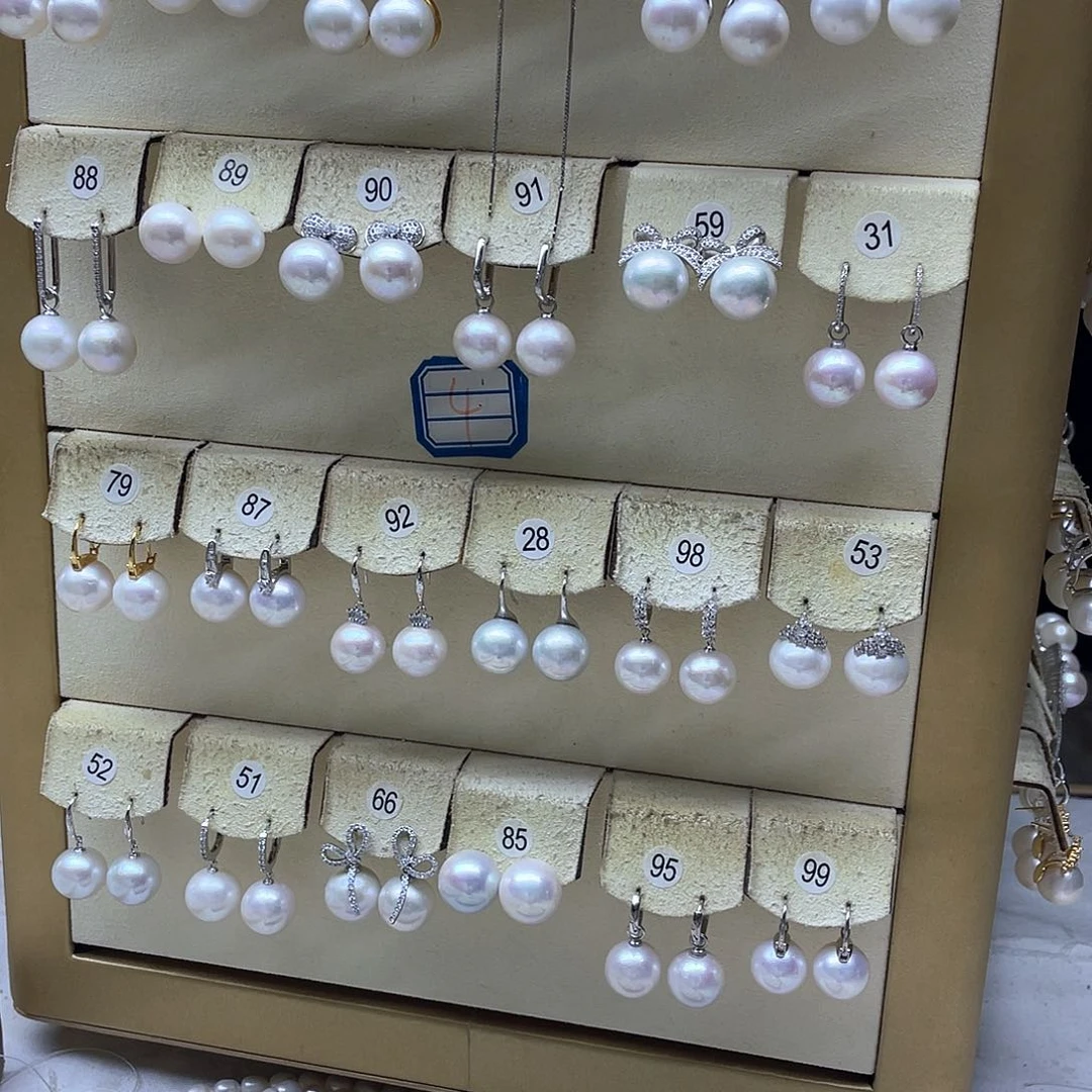 银S925镶嵌淡水珍珠耳饰