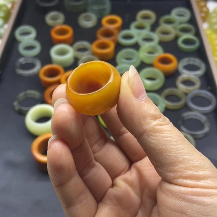 蛇纹石玉戒指未镶嵌x***x