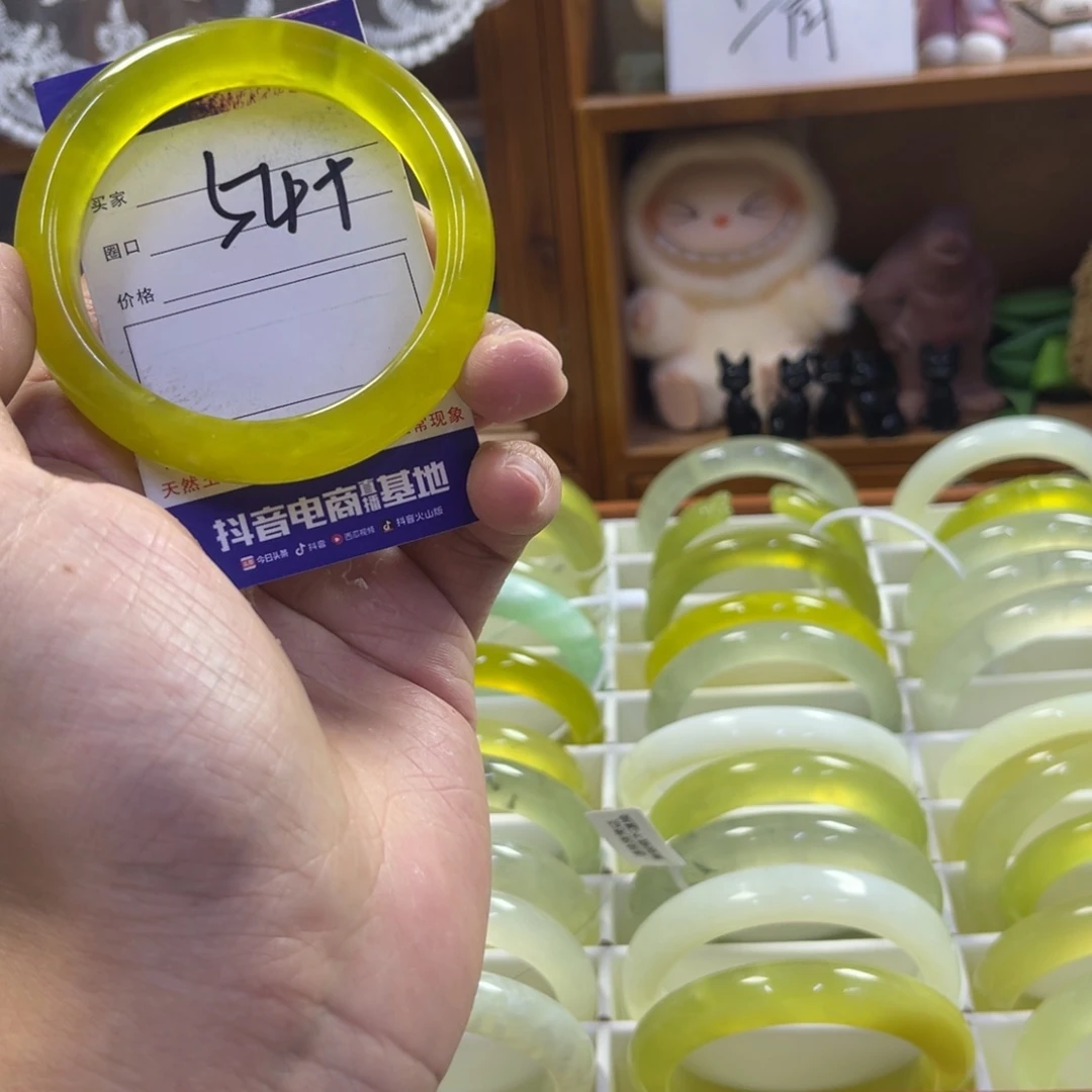 蛇纹石玉未镶嵌手镯172