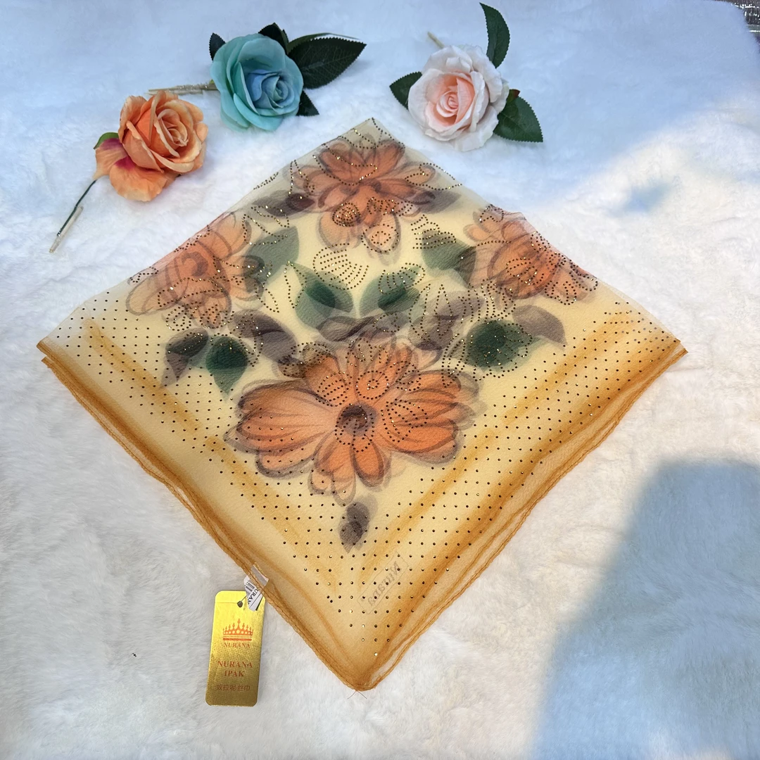 2025老中年人新疆民族特色gaz yilila带钻方巾