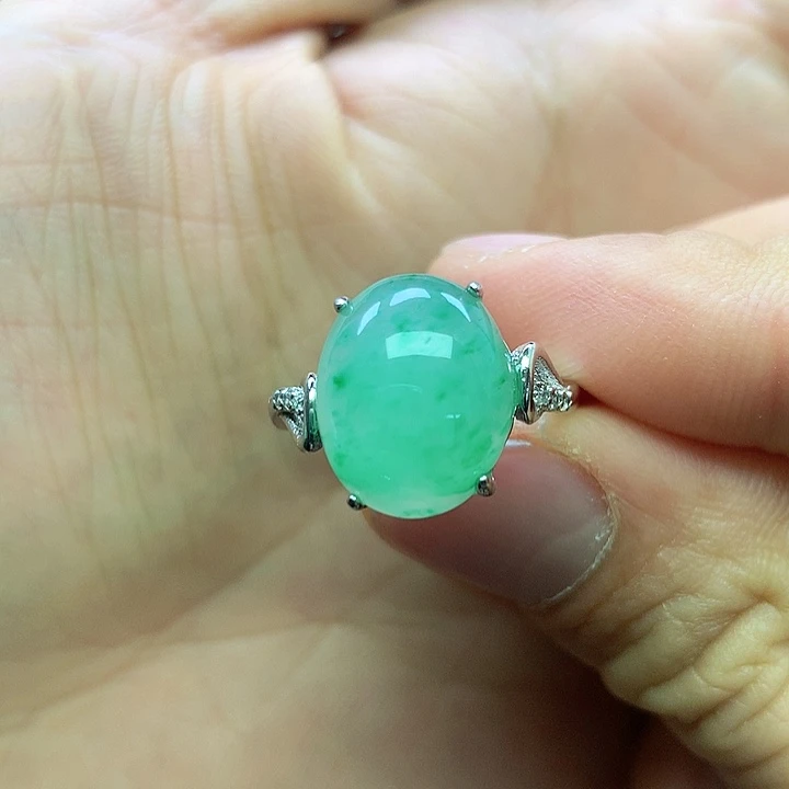 石英质玉戒指未镶嵌