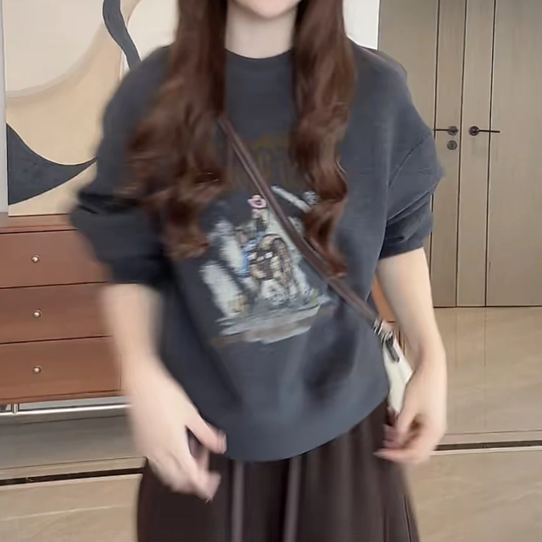 2025秋冬新款美式复古别致宽松圆领字母卫衣女洋气时尚休闲上衣潮