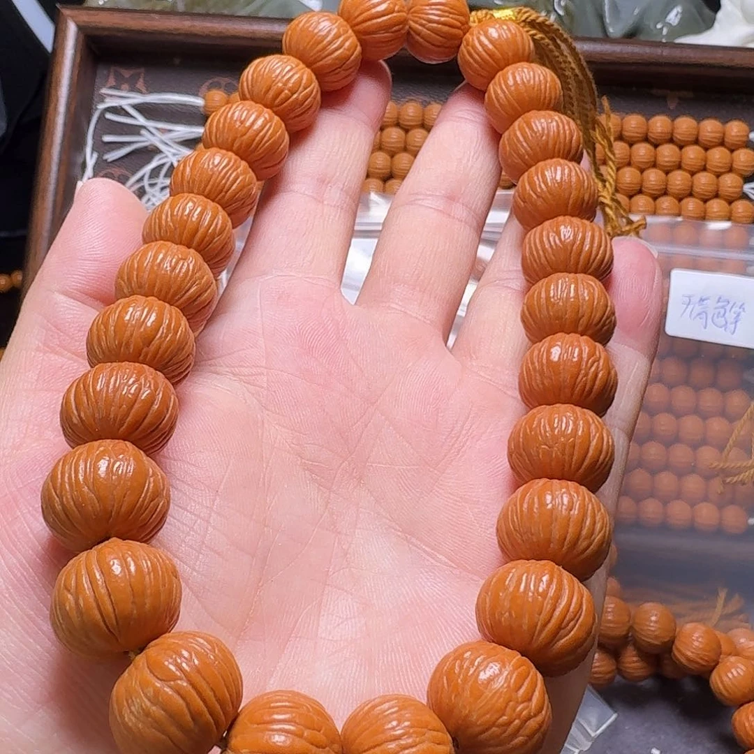 猴头核桃吊坠土豪手持