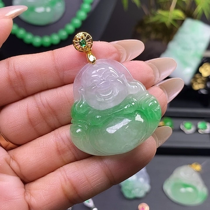 翡翠未镶嵌吊坠(赠链)