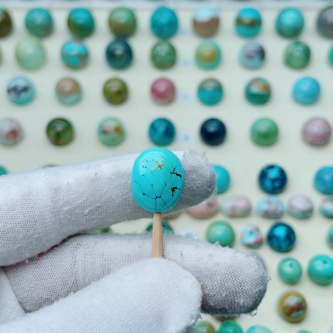 未镶嵌绿松石珠宝奇石