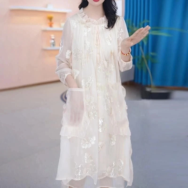 连衣裙2025新款女春秋季今年流行爆款气质减龄轻奢高级感长袖裙子