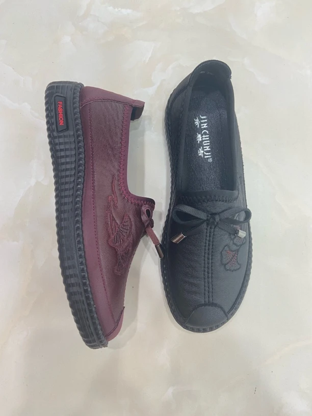 休闲风浅口花朵注压拼色休闲布鞋老人鞋女款鞋子老北京布鞋