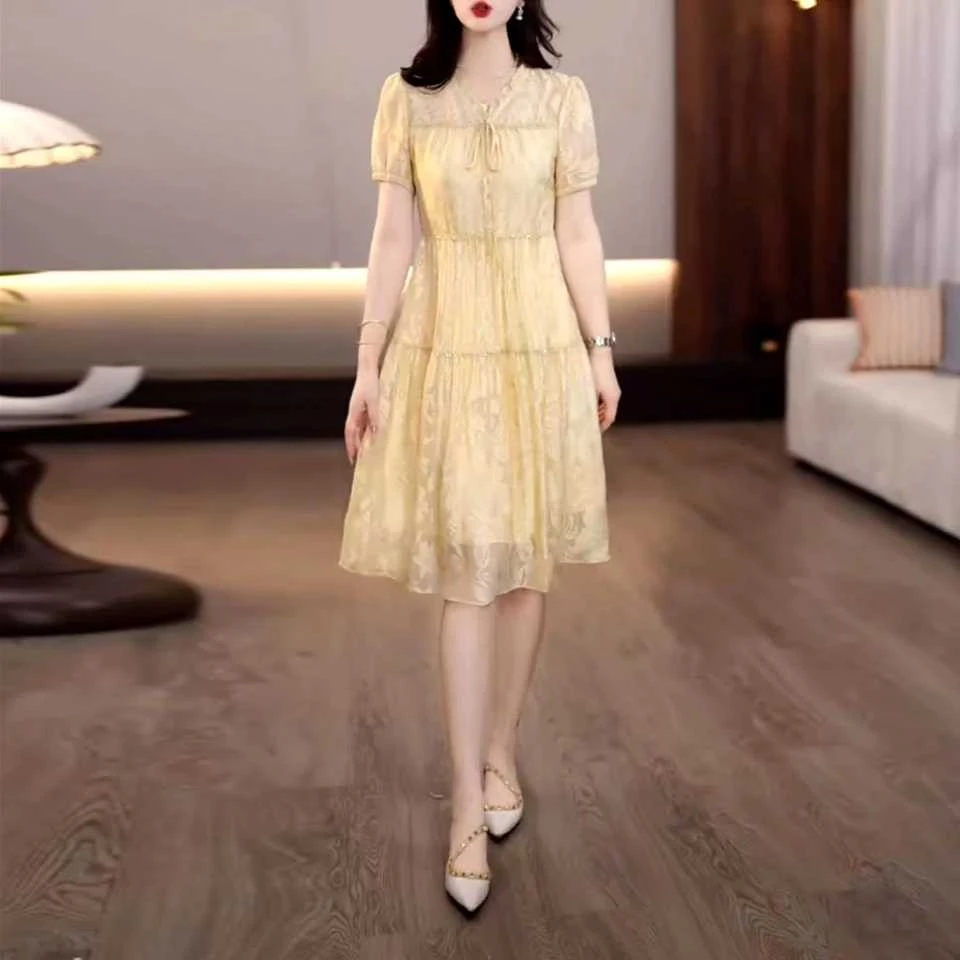 时尚减龄礼服裙2025夏季新款修身遮肉洋气显瘦连衣裙女