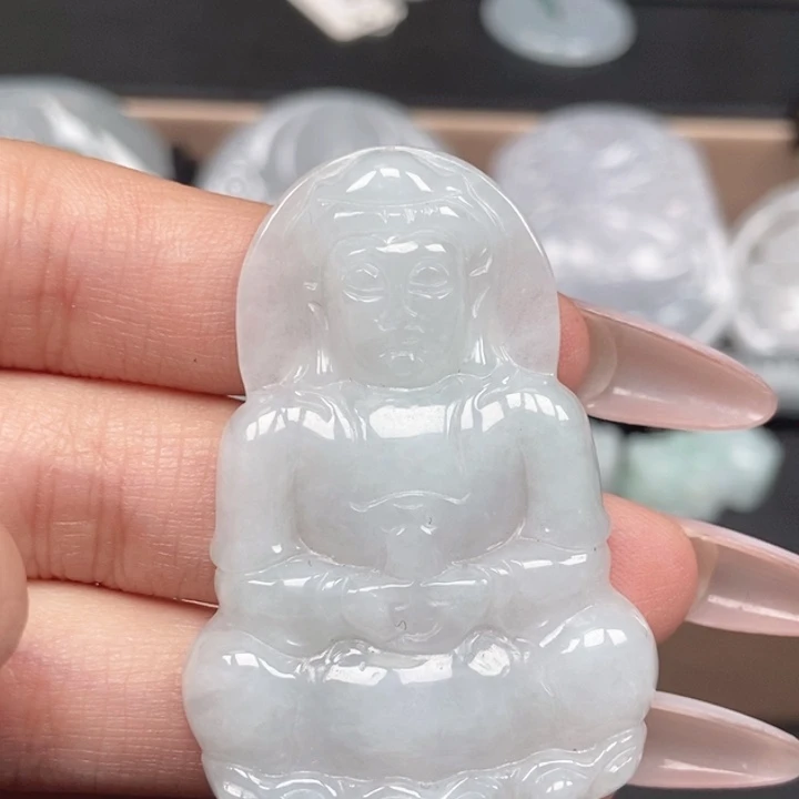 翡翠未镶嵌颈饰玉观音