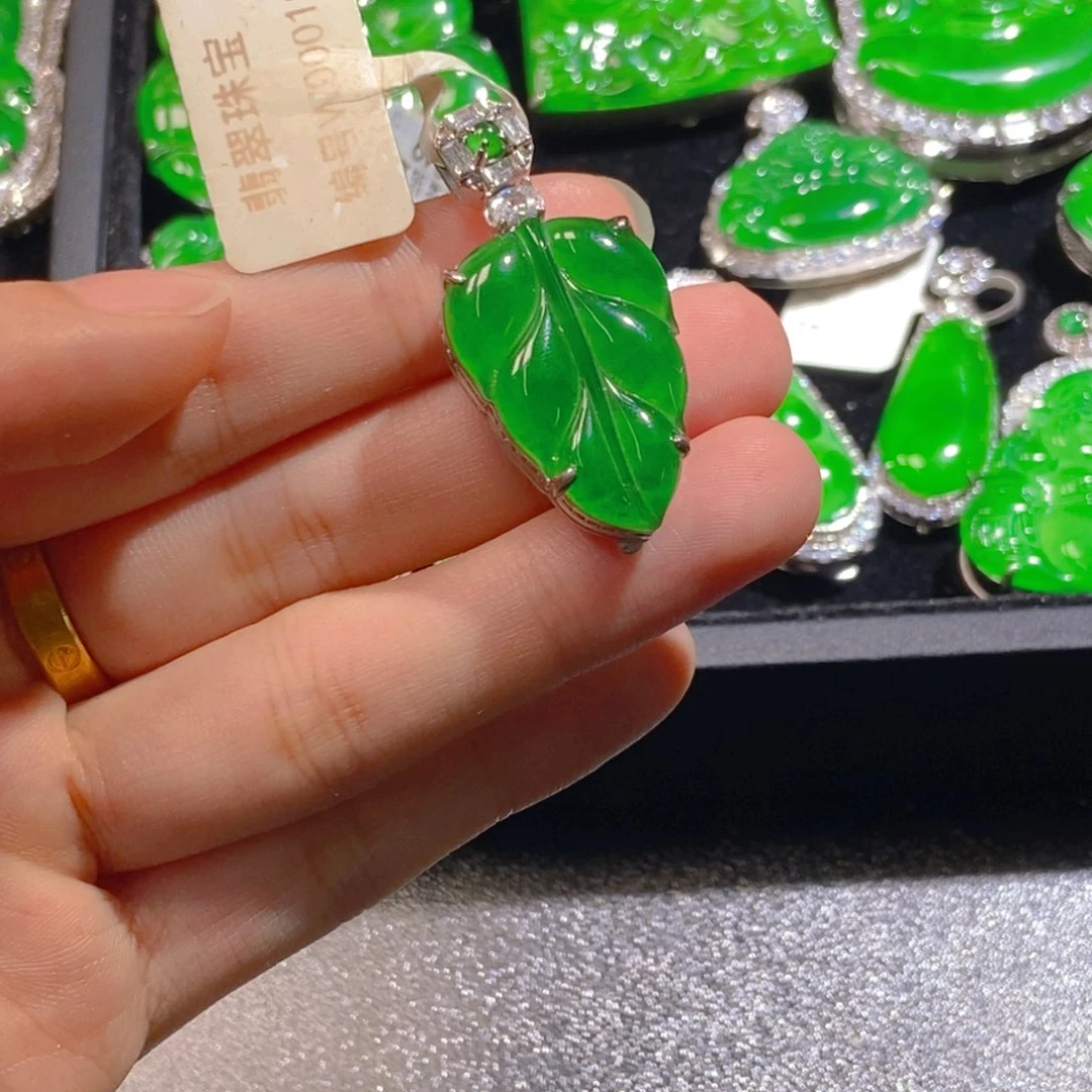 吊坠(不含链)银S925镶嵌翡翠