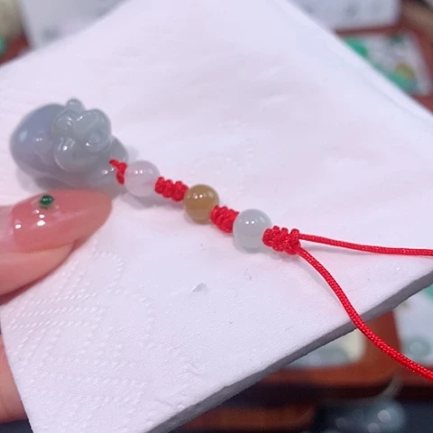 颈饰未镶嵌翡翠猪猪