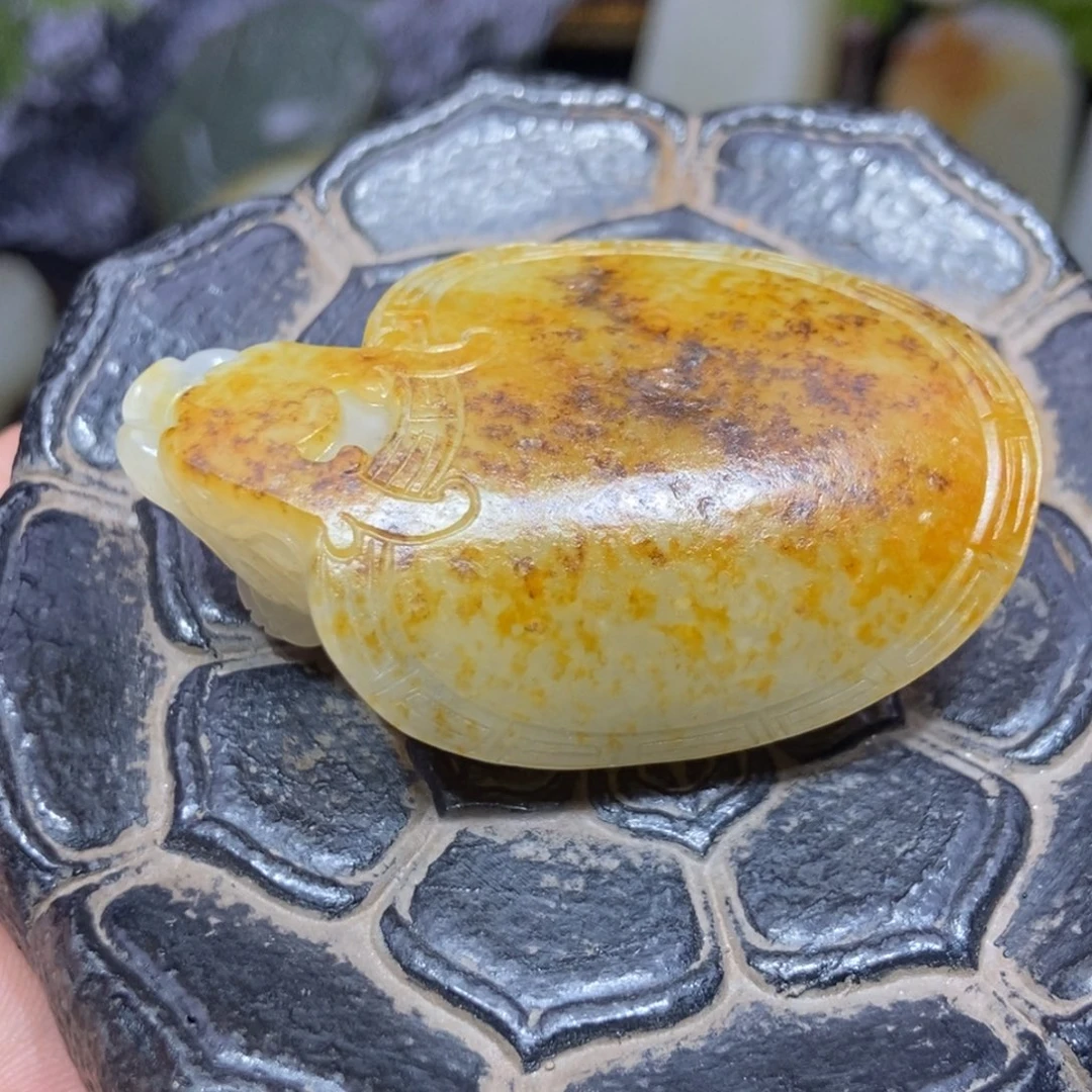和田玉（子料）未镶嵌把件
