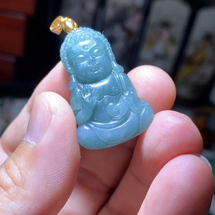 翡翠颈饰未镶嵌好