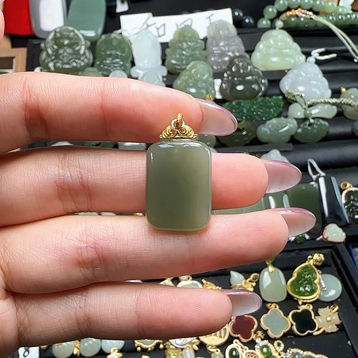 颈饰银S925镶嵌和田玉