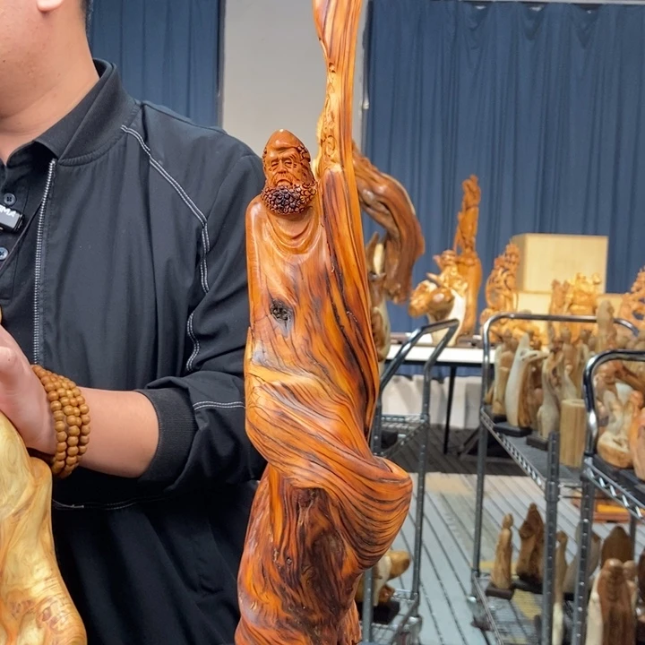 柏木（崖柏）随型摆件