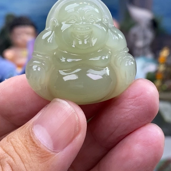和田玉未镶嵌车挂