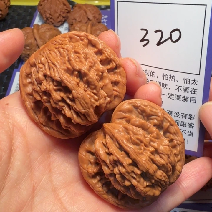 文玩核桃把件320麦虎43