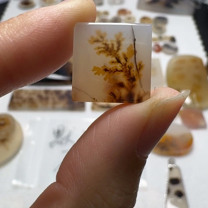 玛瑙/玉髓未镶嵌摆件