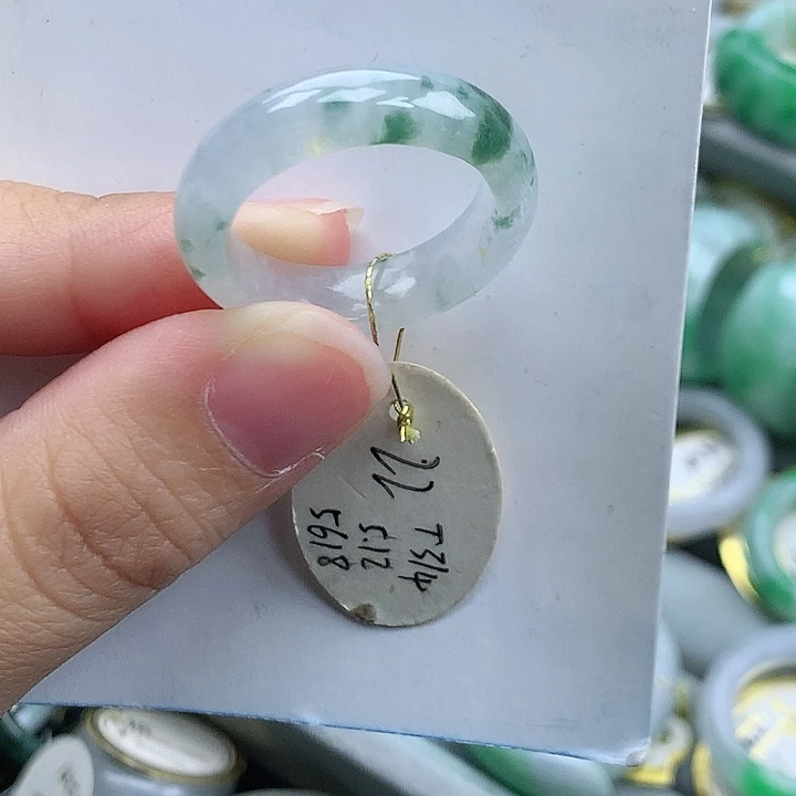 翡翠未镶嵌戒指22号
