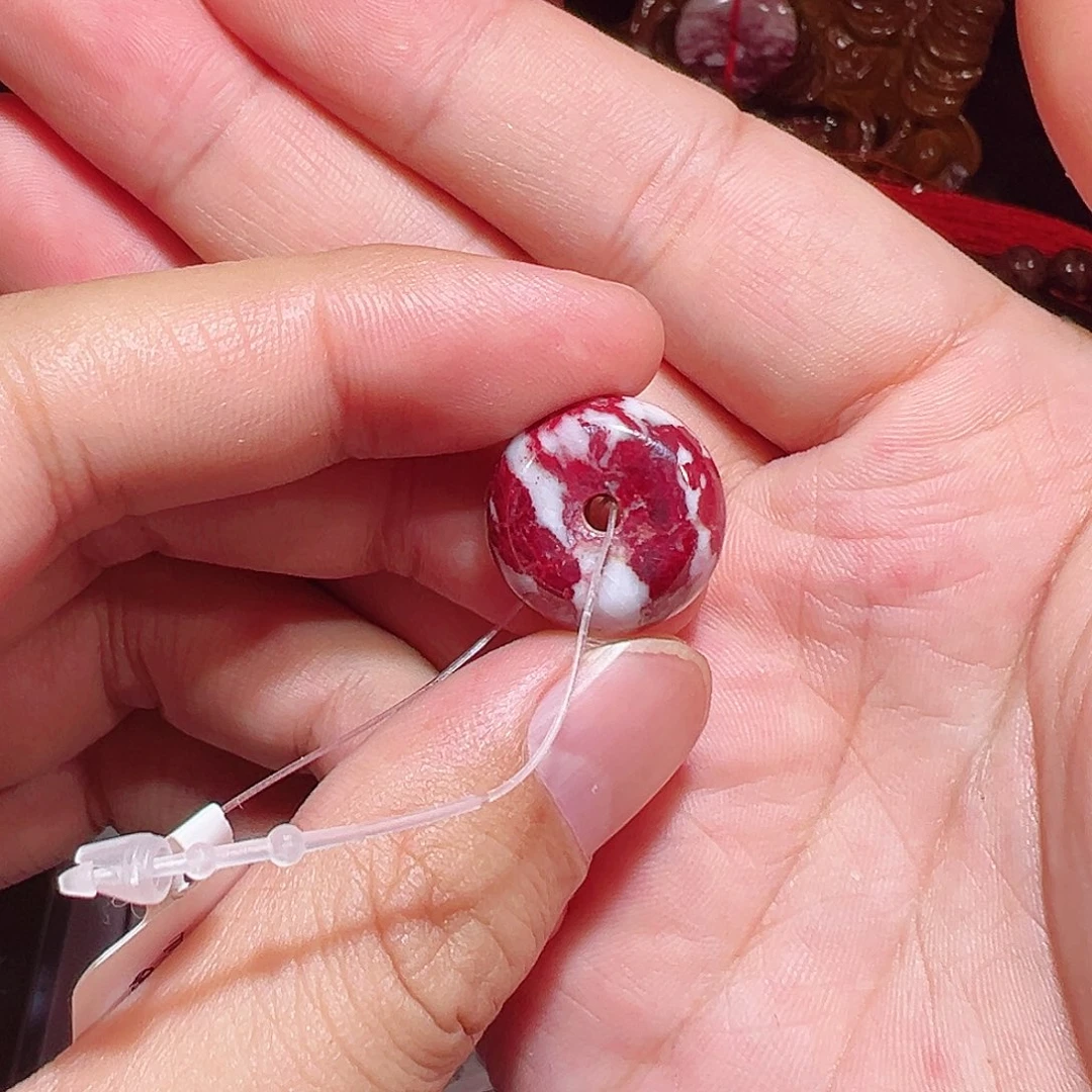 天然辰砂天然朱砂扣子