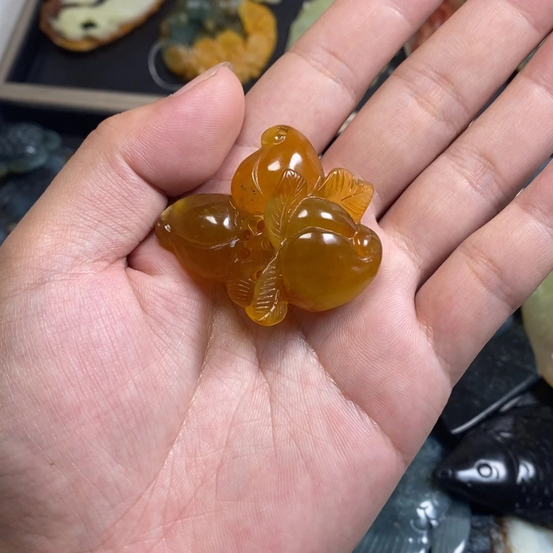 未镶嵌蛇纹石玉吊坠(不含链)