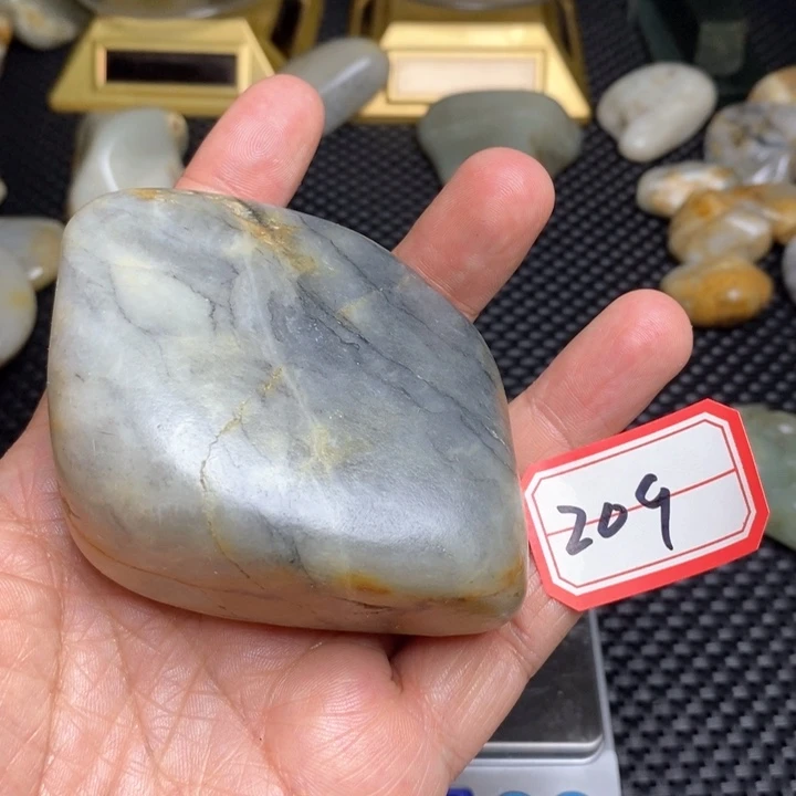 未镶嵌和田玉把件209