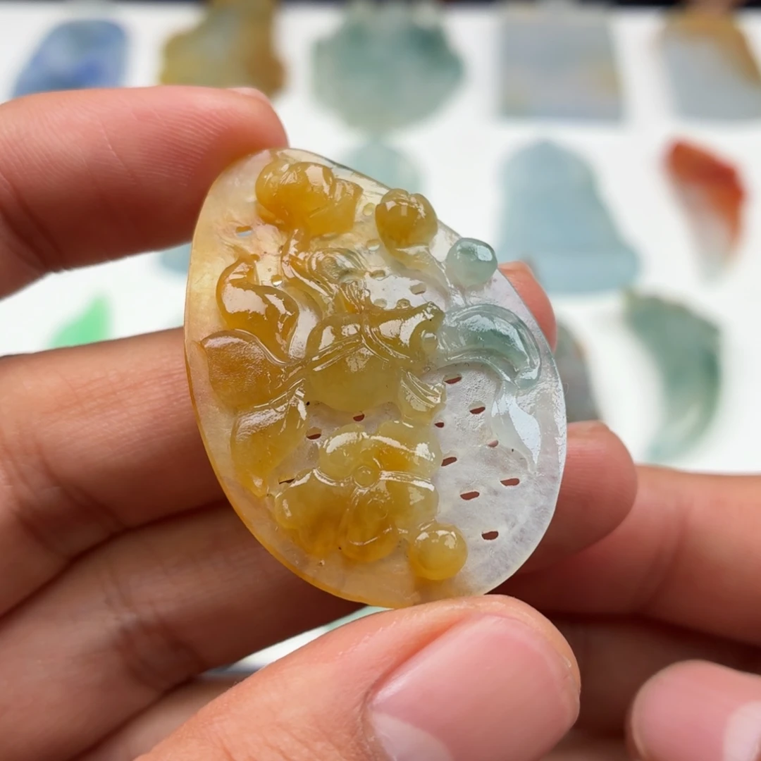 定制翡翠未镶嵌金玉满堂