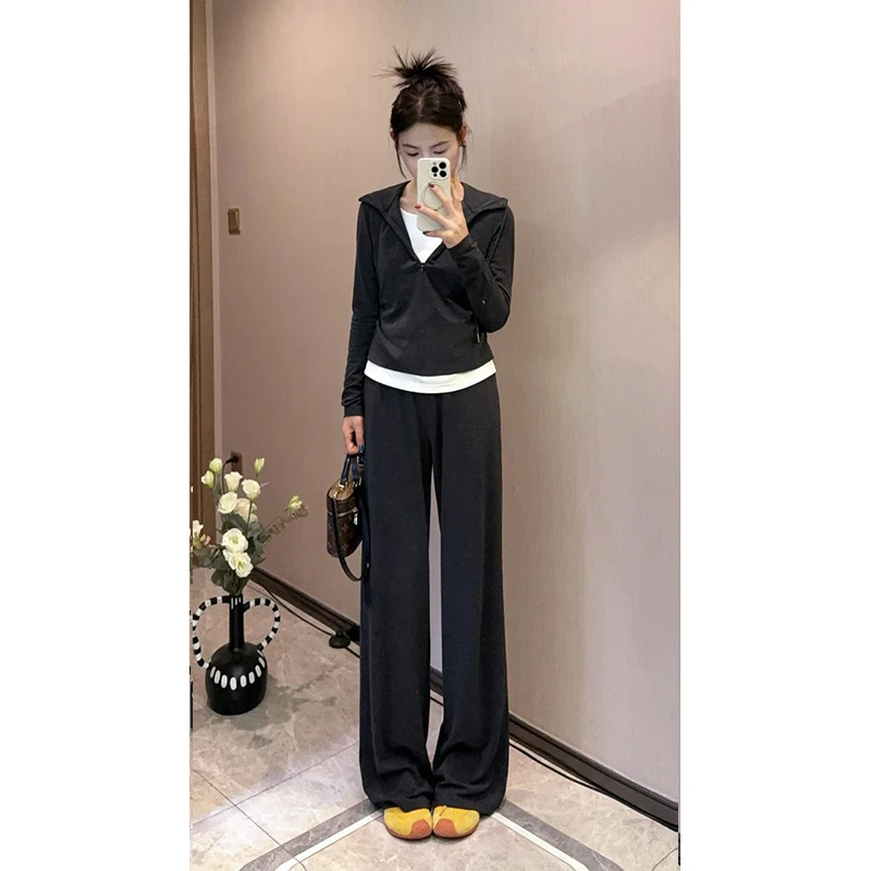 春秋套装女2025新款韩版时尚运动叠穿连帽卫衣+直筒休闲裤两件套