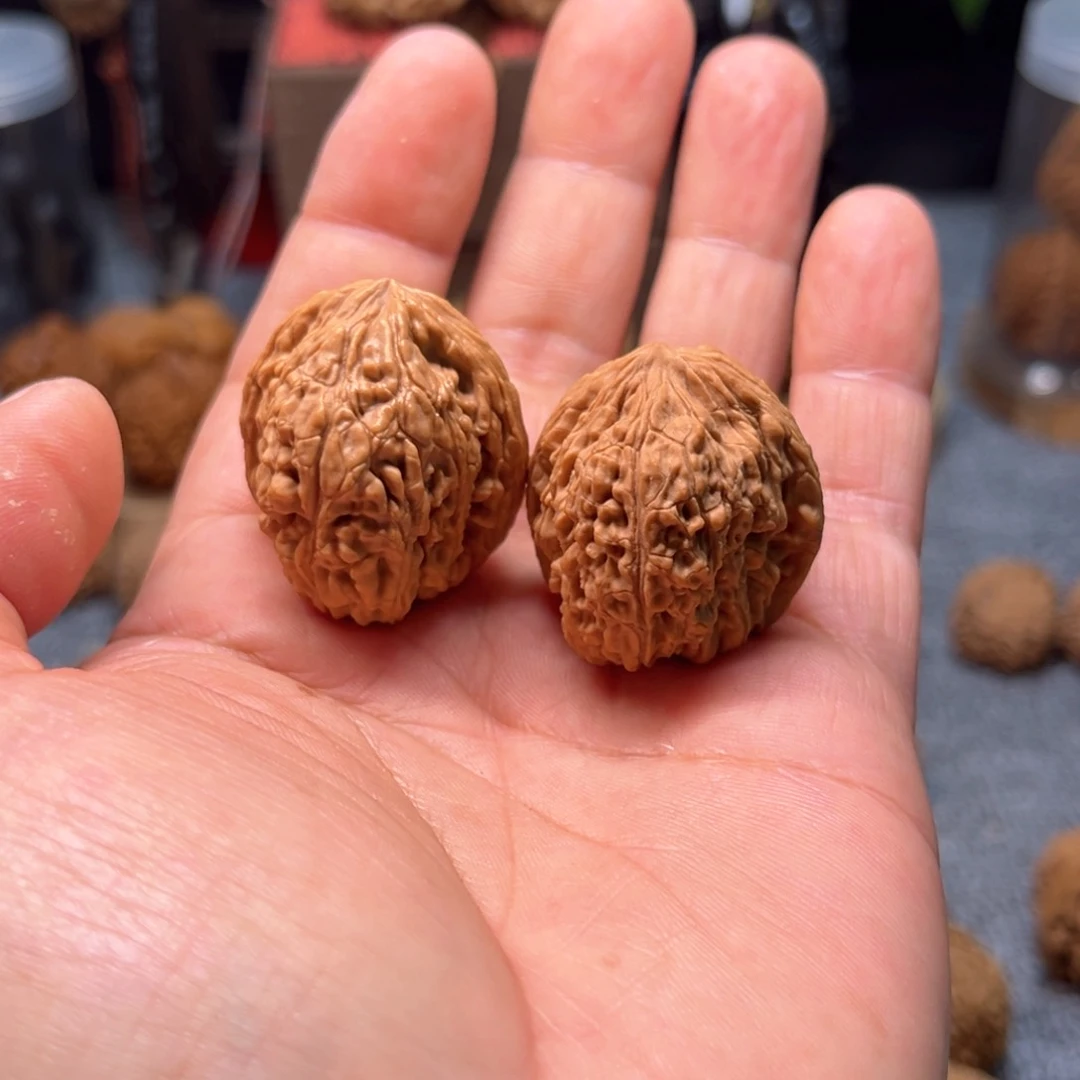 文玩核桃把件张***张南疆