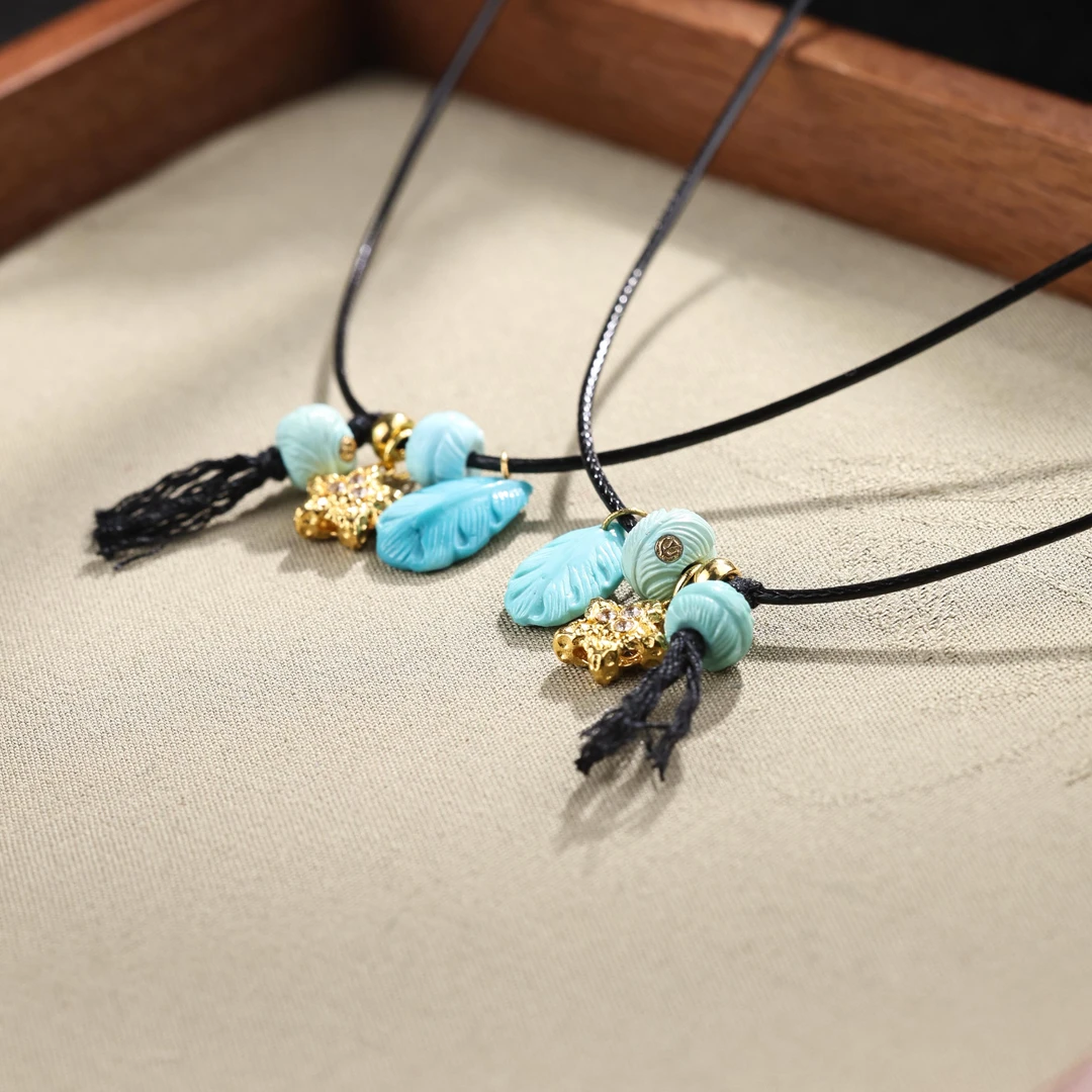 【举石珠宝】T1126-3793-0222绿松石吊坠18k(一件/多样性发）Q