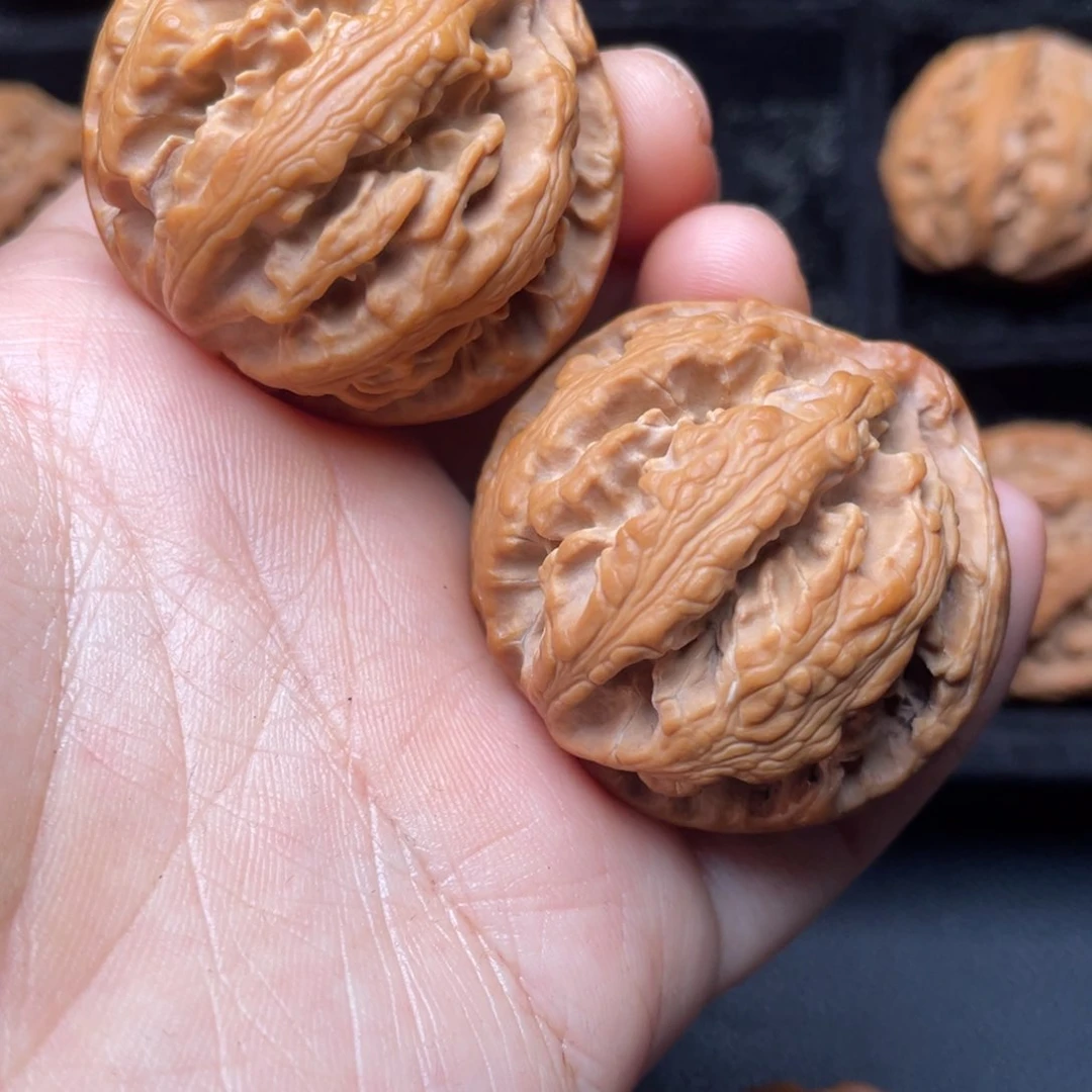 秦岭山脉野生文玩