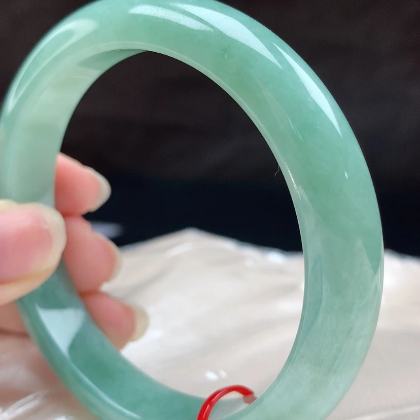 【闪购商品】未镶嵌手镯翡翠85081，