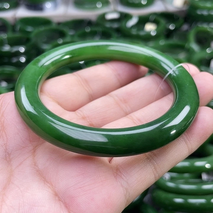 未镶嵌手镯和田玉（碧玉）